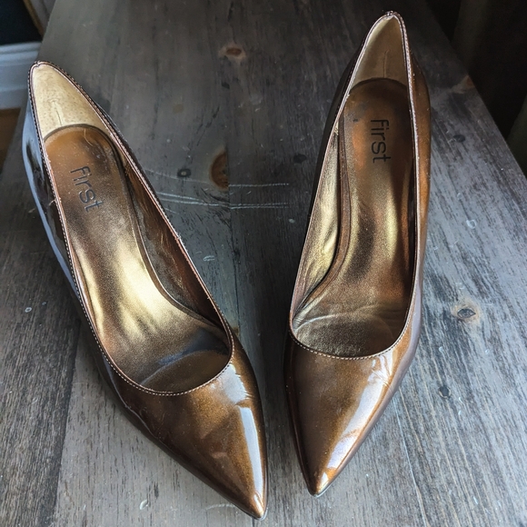 Pre-loved First Pumps in a beautiful Copper Color - size - Picture 6 of 14